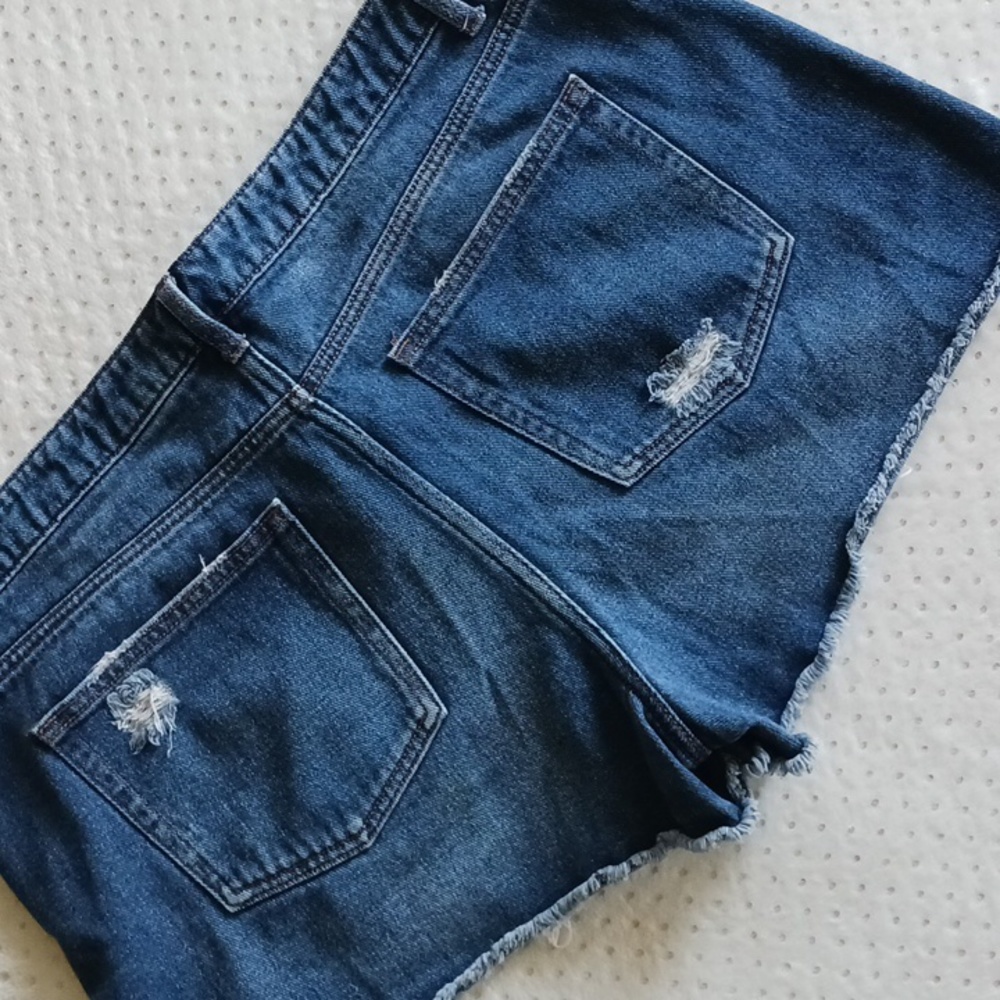 Time & Tru Distressed Jean Shorts size 16 plus size - Picture 4 of 12